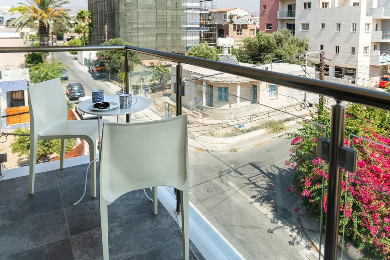 Silver Apartment - Central 利马索尔 外观 照片